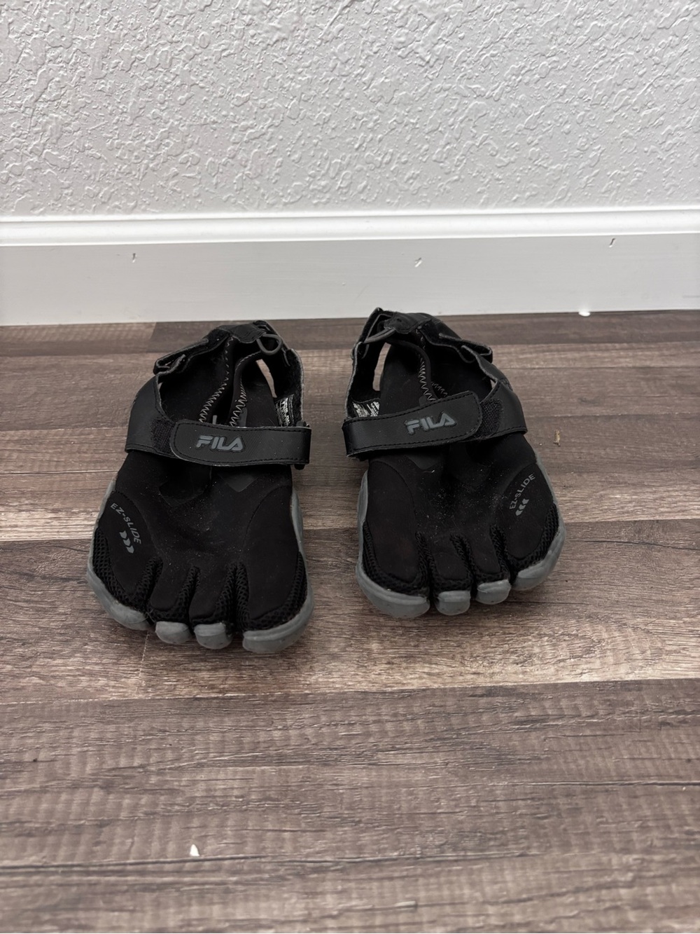 FILA Black Five-Toe Athletic Sandals